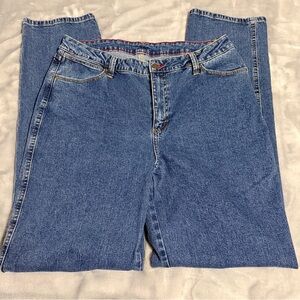 Women’s Wrangler Relaxed Fit Mid-Rise Jeans Size 15 34 Inch Inseam